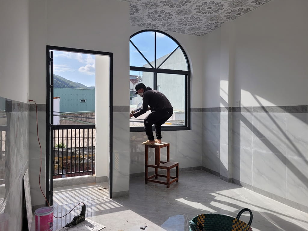 Khảo sát hiện trạng công trình.